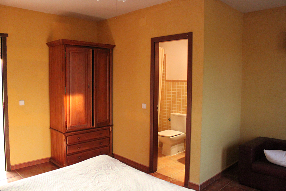 Habitaciones con baño Casa Rural La Dehesilla de Melque